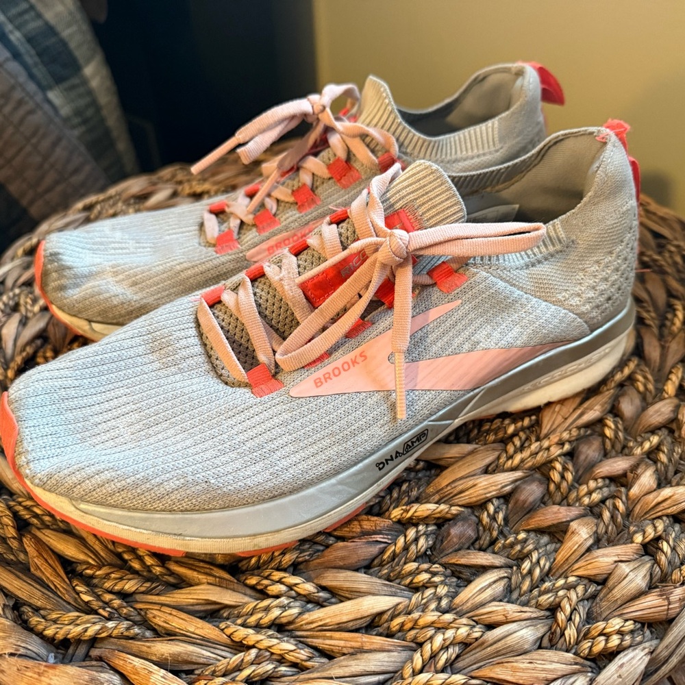 Brooks Dynamic Gray and Coral Sneakers
